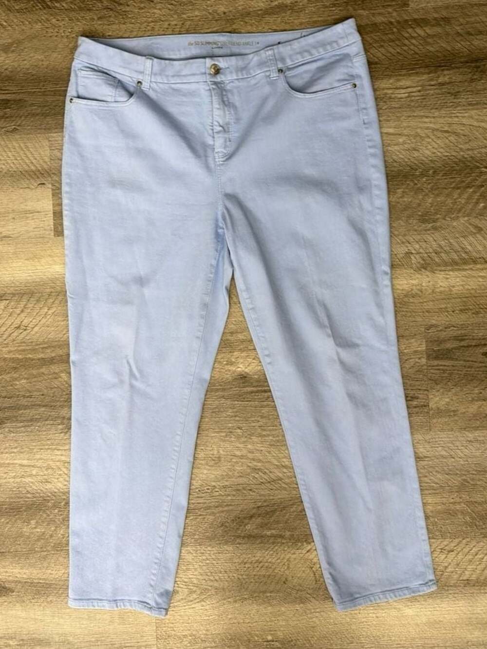 Women's CHICO'S So Slimming Crop Basic Denim Girlfriend Main Blue Size 3
